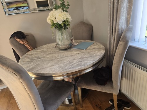 Seater round dining - 4,